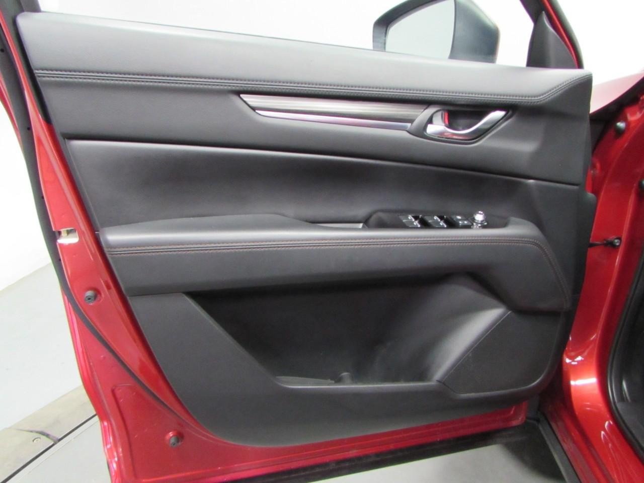 Used 2023 MAZDA CX-5 AWD 2.5 S w/ Premium Package image 12
