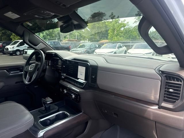 Used 2024 GMC Sierra 1500 SLT w/ SLT Premium Package AWD/4WD image 10