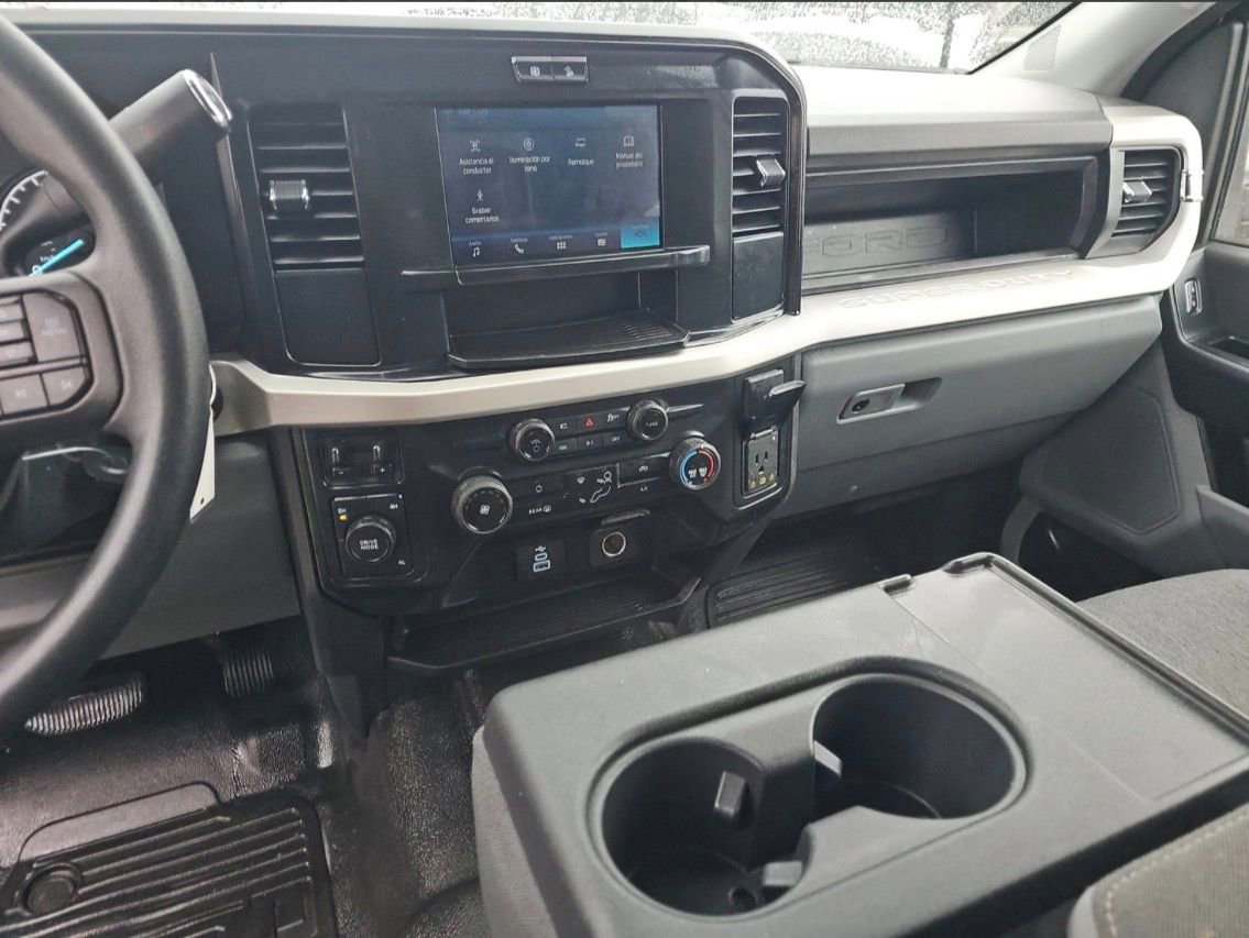 Certified 2025 Ford F350 XL w/ 360-Degree Camera Package AWD/4WD image 14