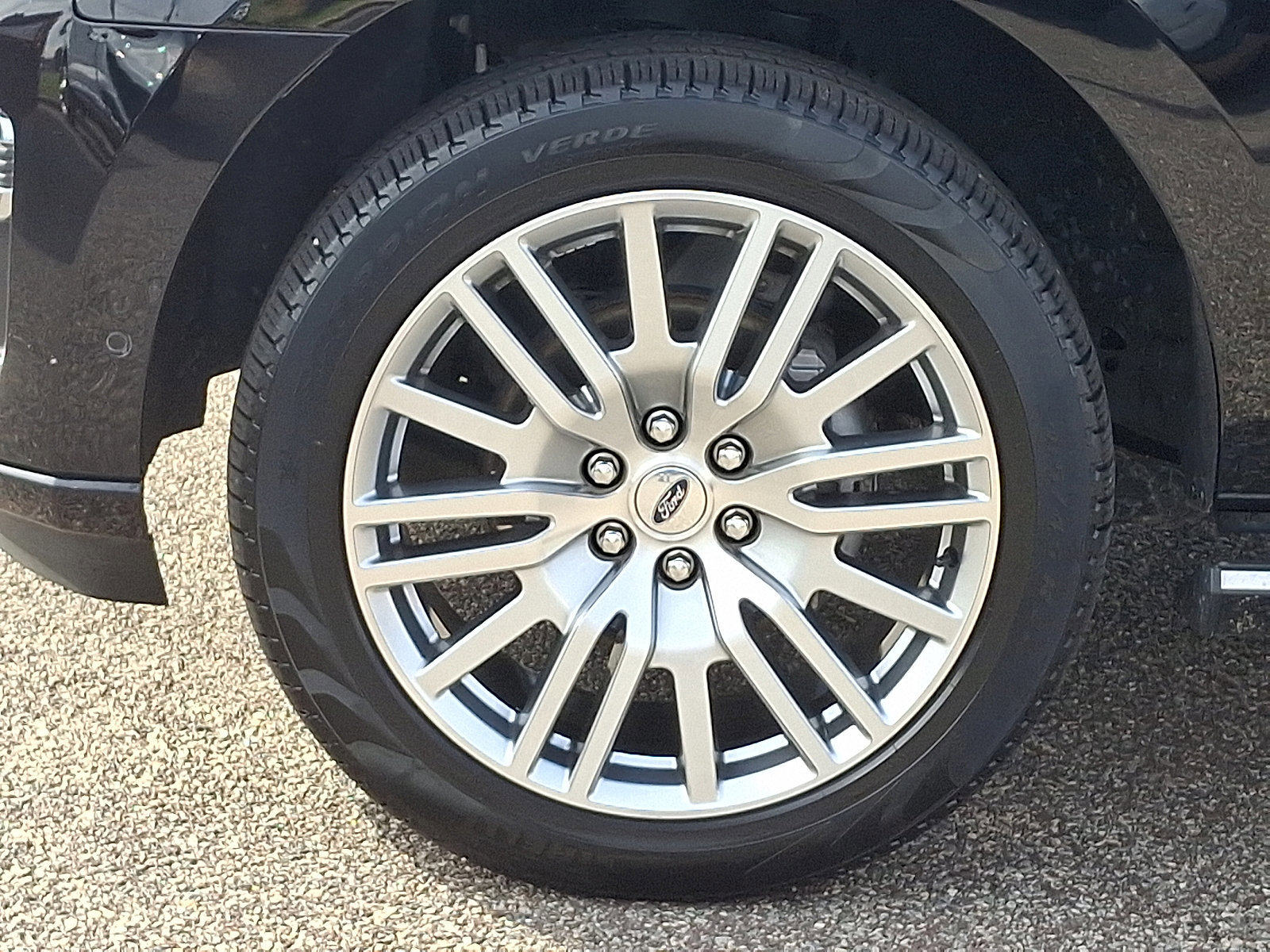 Certified 2024 Ford Expedition Platinum image 28