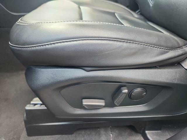 Certified 2022 Ford Explorer XLT w/ Equipment Group 202A AWD/4WD image 23