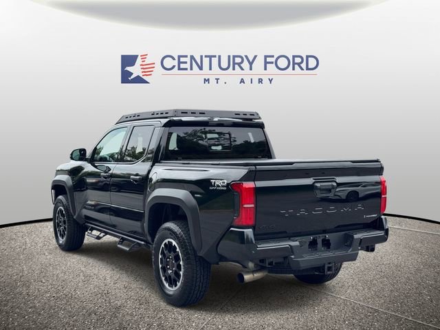 Used 2025 Toyota Tacoma TRD Off-Road w/ TRD Off Road Upgrade Package AWD/4WD image 4