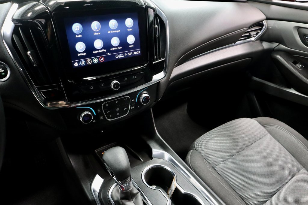 Used 2023 Chevrolet Traverse LT image 31