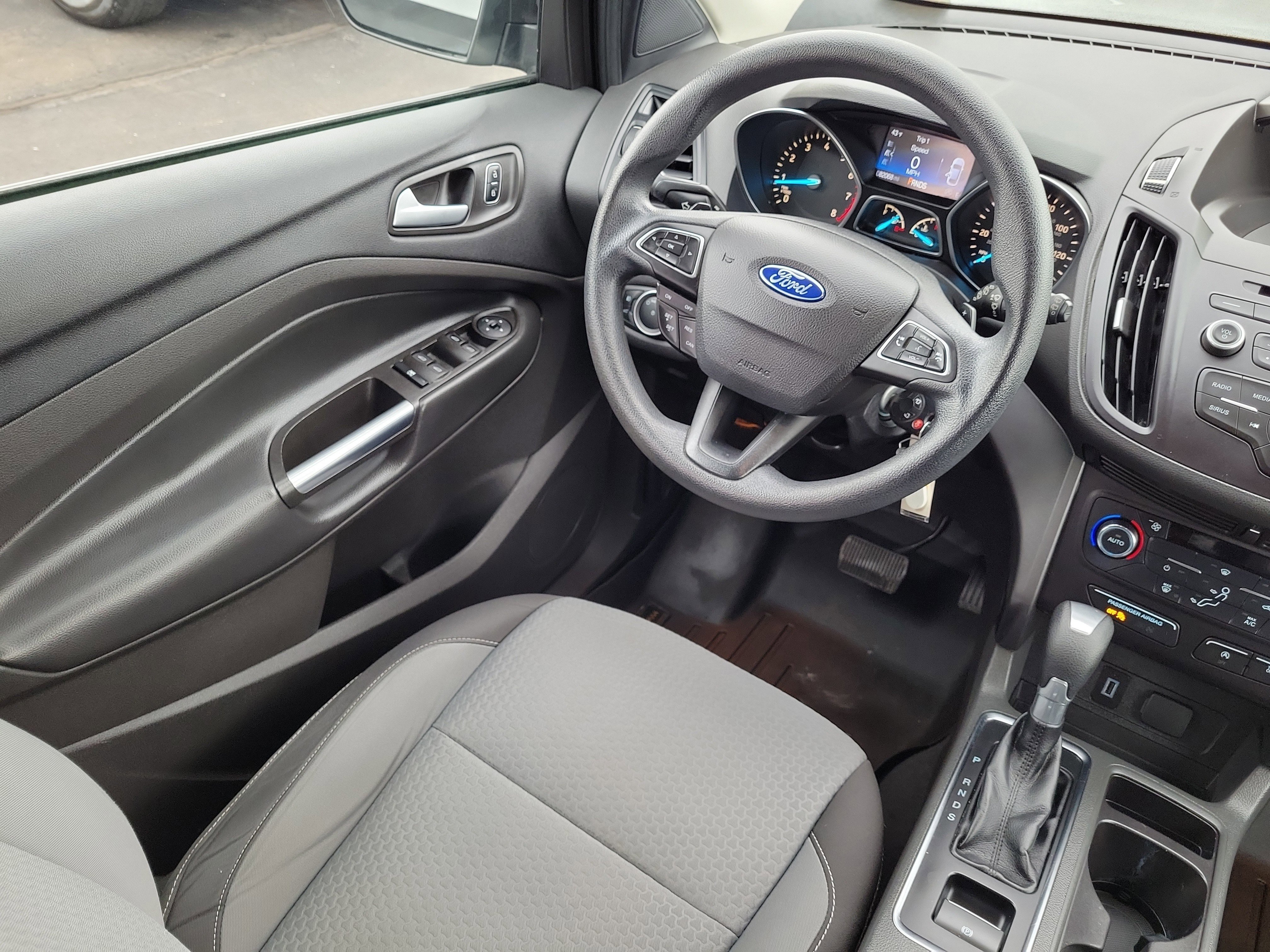 Certified 2017 Ford Escape SE image 12