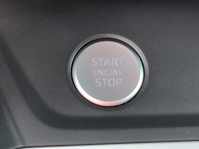 Used 2020 Audi Q3 2.0T Premium w/ Convenience Package image 36