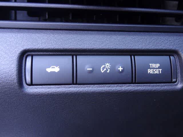 Used 2023 Nissan Altima 2.5 SV FWD image 14