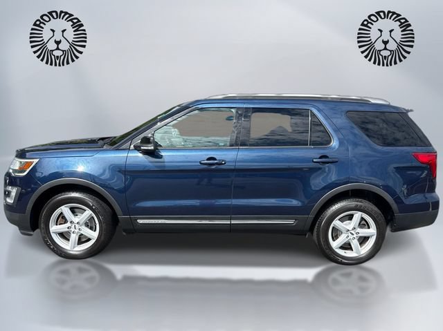 Certified 2017 Ford Explorer XLT w/ Equipment Group 202A AWD/4WD image 10