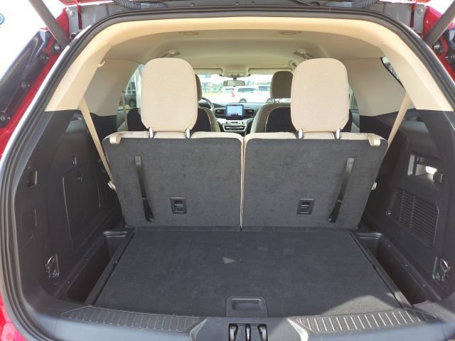 Certified 2022 Ford Explorer XLT RWD image 24