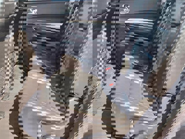 Used 2019 Dodge Durango SXT image 10