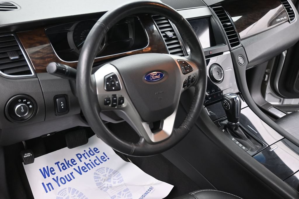 Certified 2019 Ford Taurus Limited AWD/4WD image 12