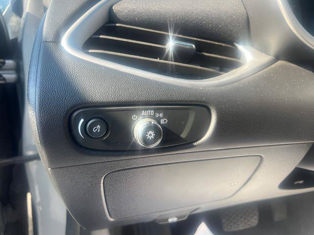 Used 2024 Chevrolet Malibu LT FWD image 12