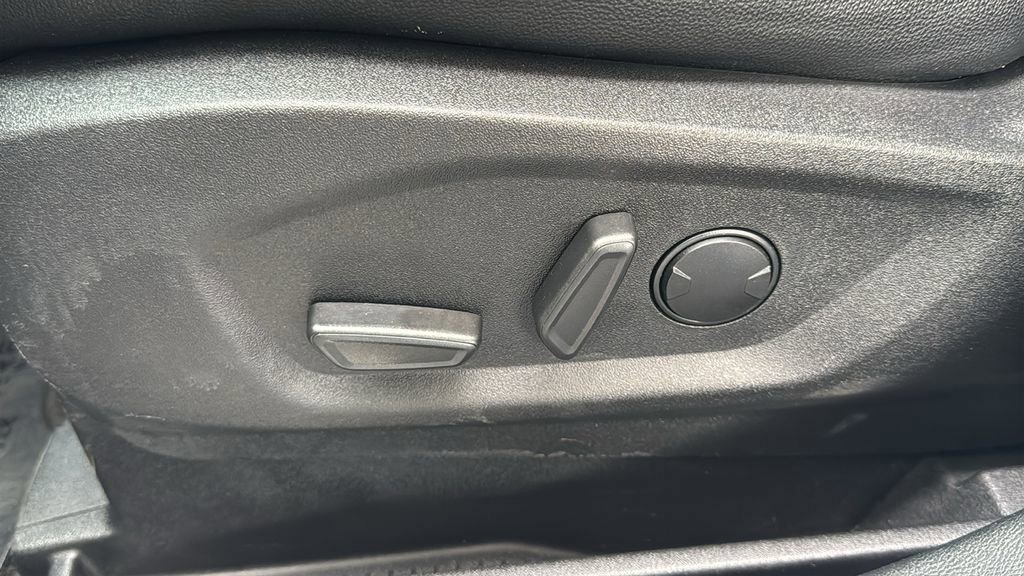 Certified 2022 Ford Edge Titanium w/ Class II Trailer Tow Package image 20