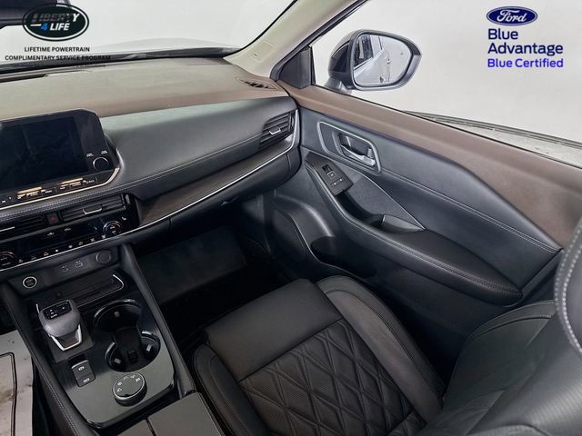 Used 2023 Nissan Rogue Platinum w/ Platinum Premium Package image 26