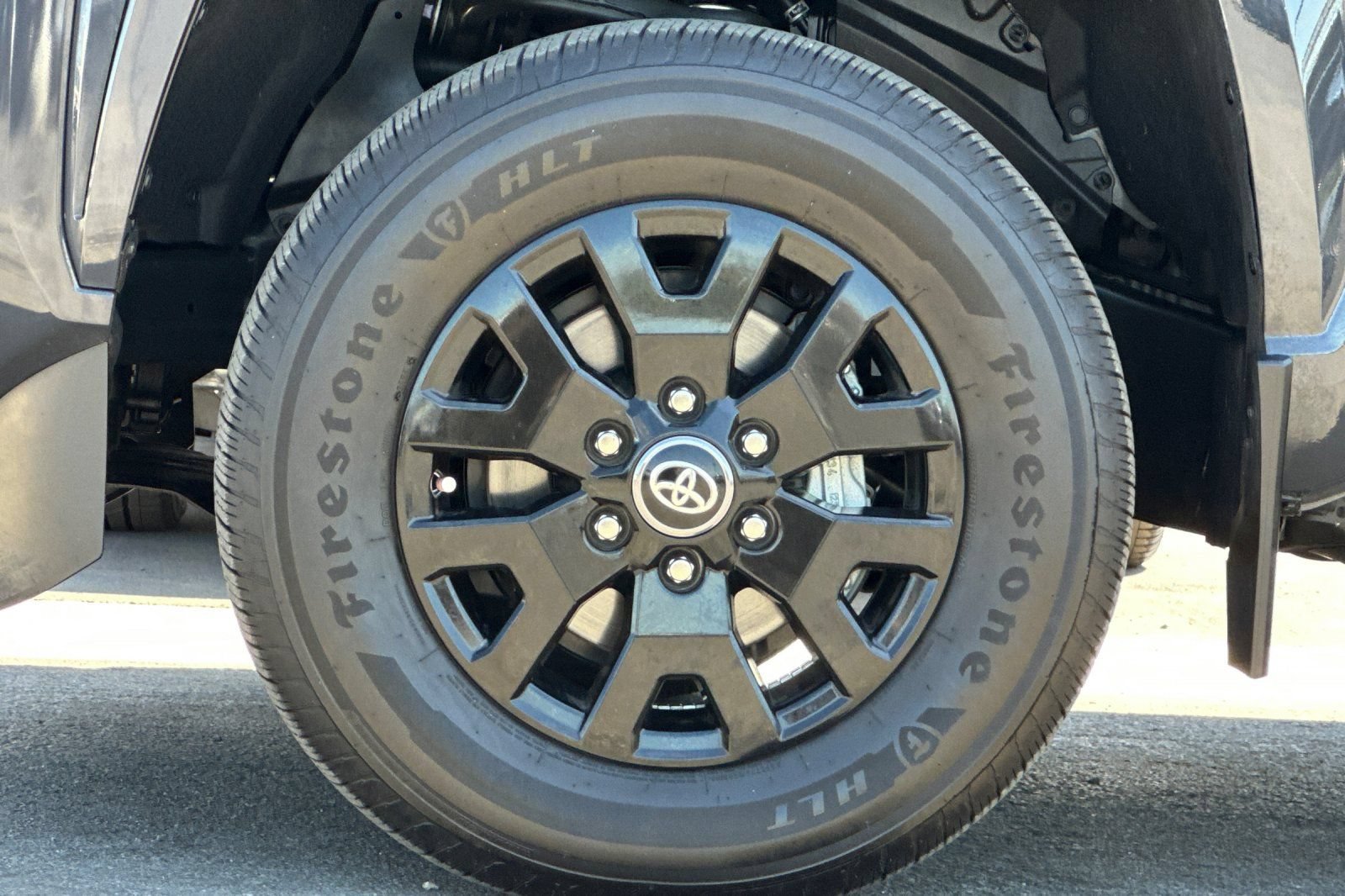 Used 2024 Toyota Tacoma SR5 AWD/4WD image 24