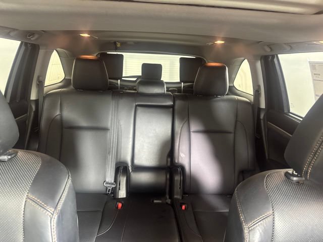 Used 2019 Toyota Highlander Limited AWD/4WD image 14