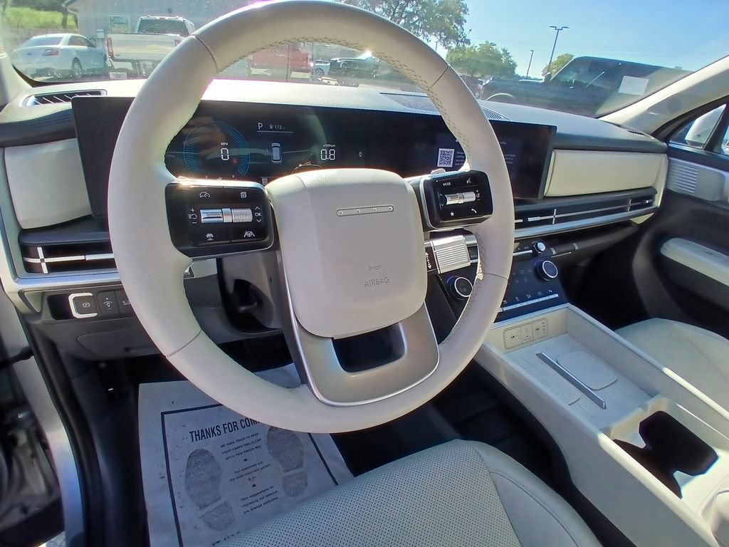 Used 2025 Hyundai Santa Fe SEL AWD/4WD image 10