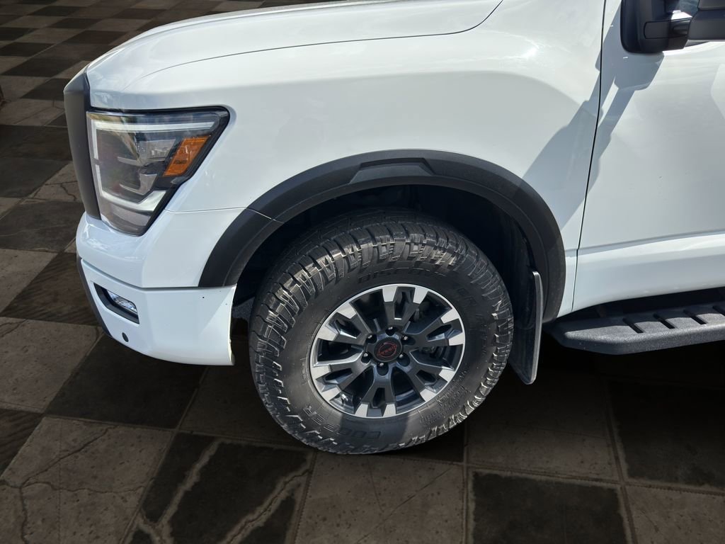 Used 2024 Nissan Titan PRO-4X w/ Pro-4x Convenience Package AWD/4WD image 8