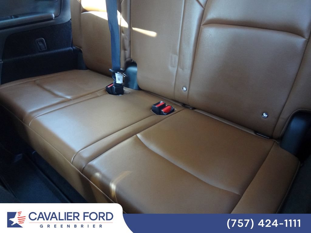 Used 2024 Nissan Pathfinder Platinum AWD/4WD image 11