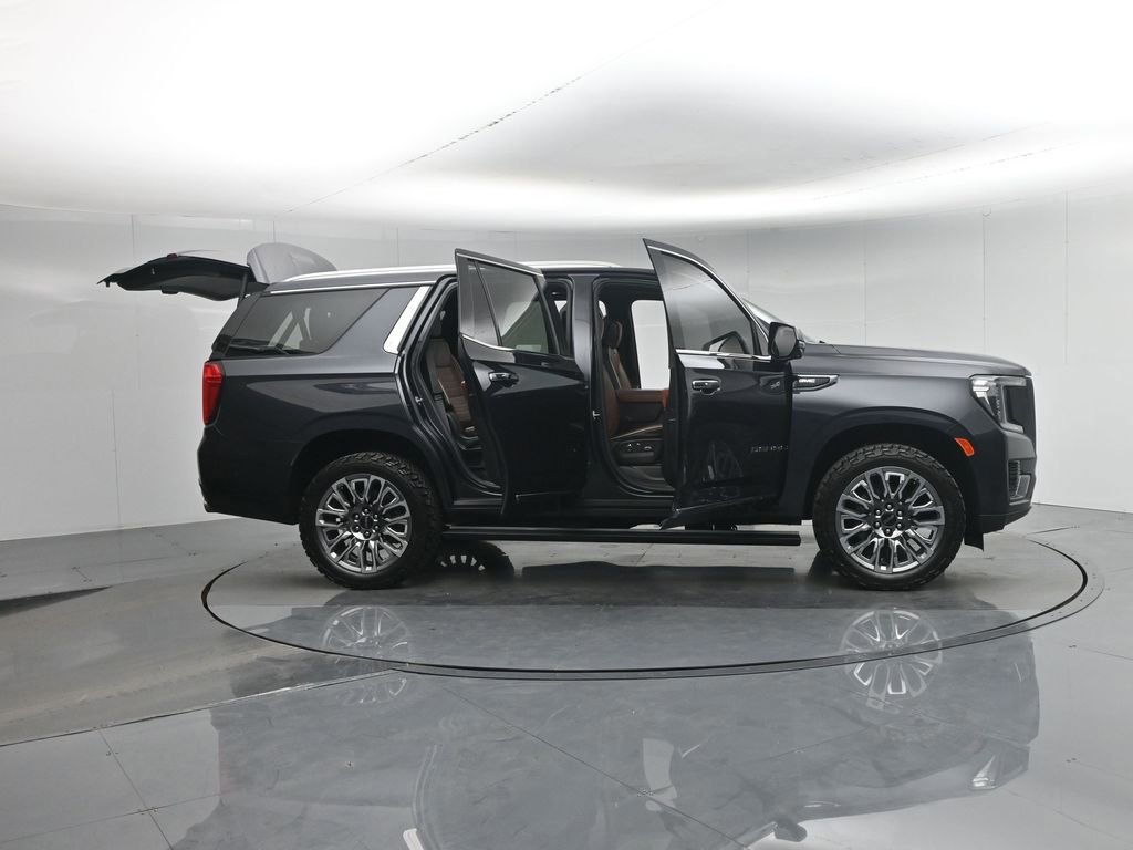 Used 2023 GMC Yukon Denali Ultimate image 34