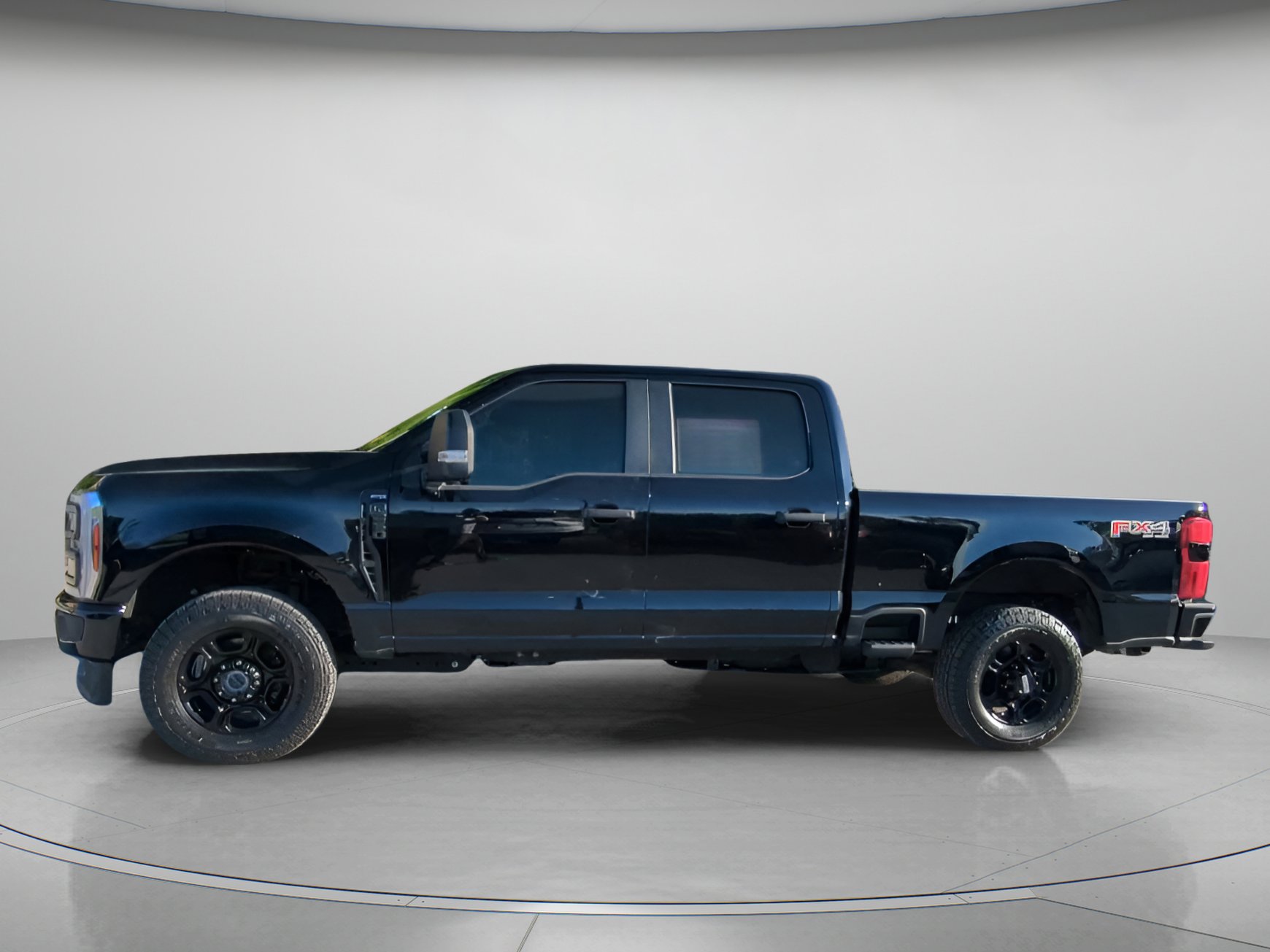 Certified 2024 Ford F250 XL w/ STX Appearance Package AWD/4WD image 13