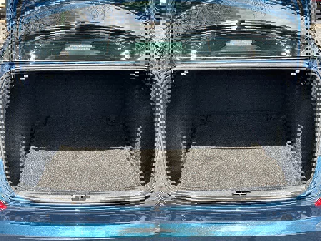 Used 2020 Volkswagen Passat 2.0T R-Line image 16