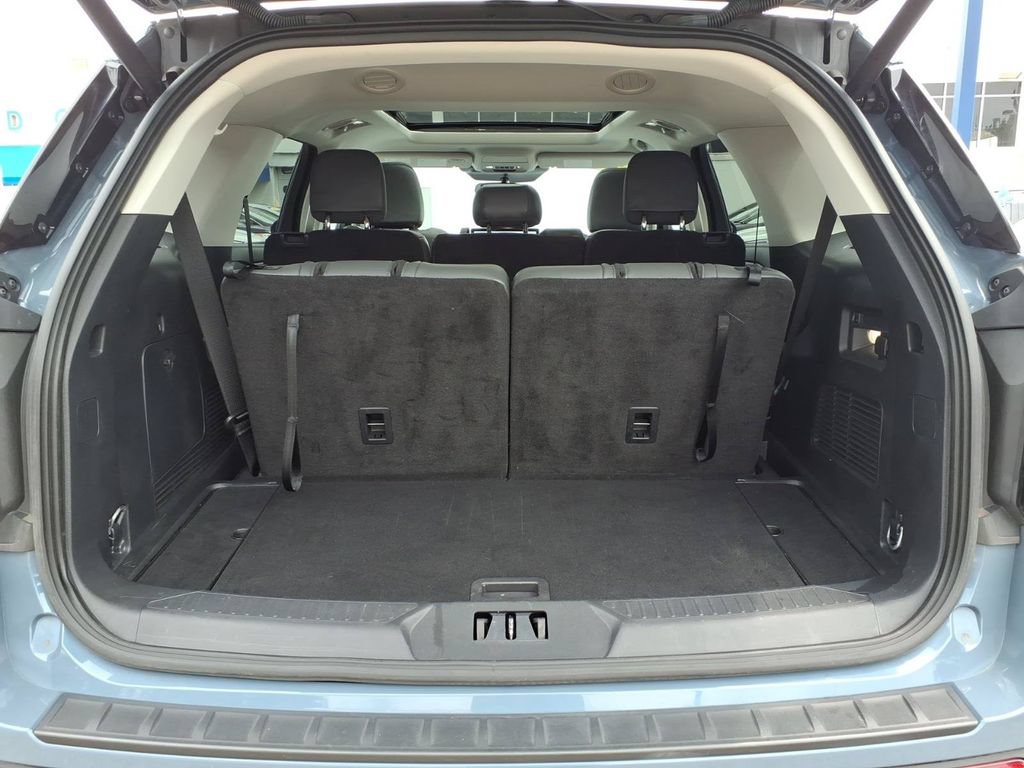 Certified 2025 Ford Explorer Active w/ Active Comfort Package AWD/4WD image 10