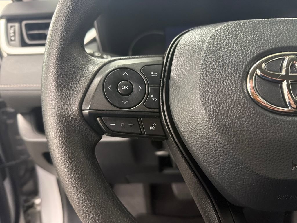 Used 2024 Toyota RAV4 LE image 19