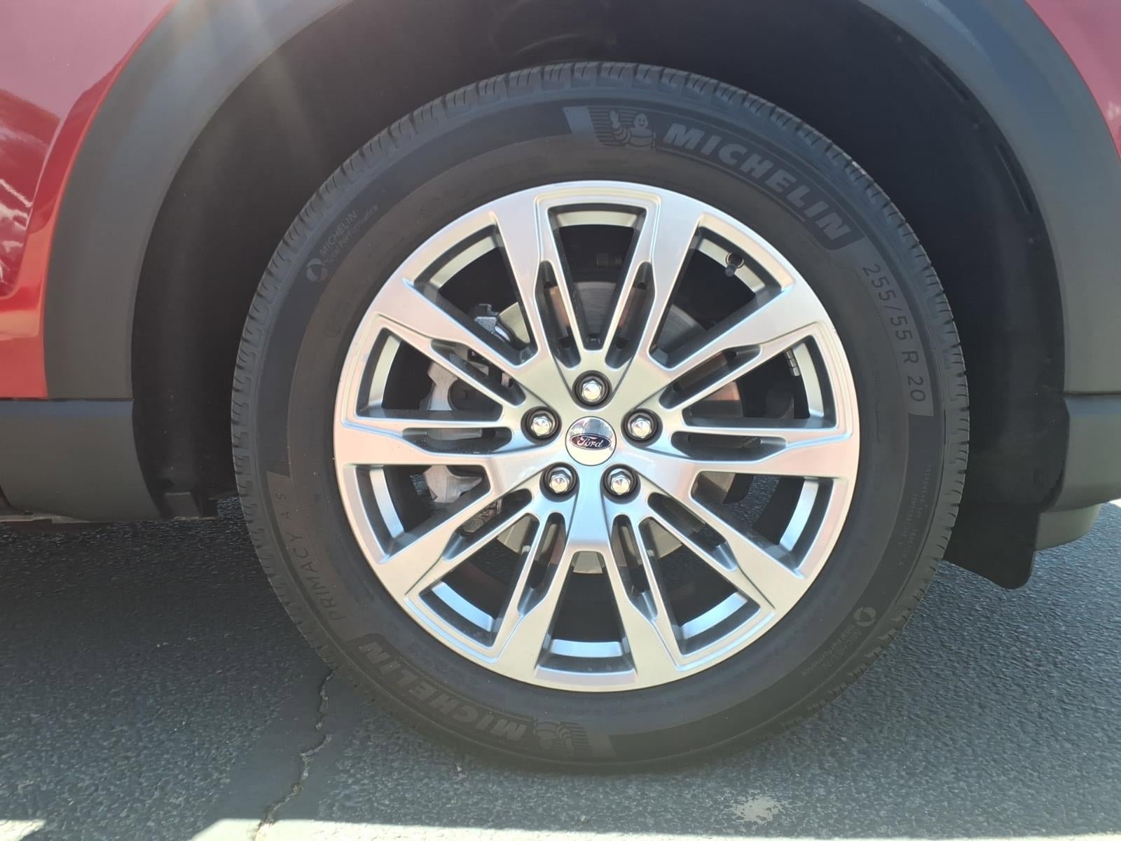 Certified 2025 Ford Explorer Platinum AWD/4WD image 9
