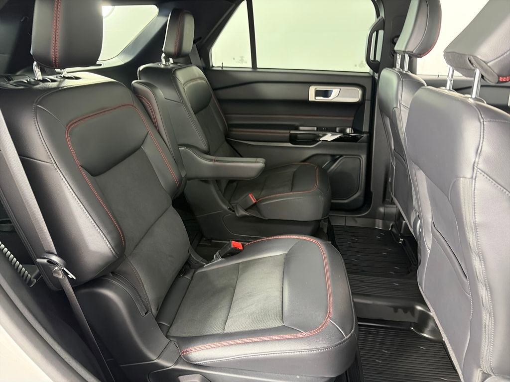Certified 2023 Ford Explorer ST-Line w/ Class IV Trailer Tow Package image 29