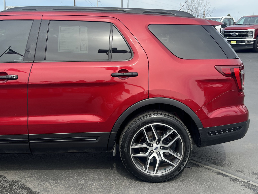 Certified 2018 Ford Explorer Sport AWD/4WD image 8