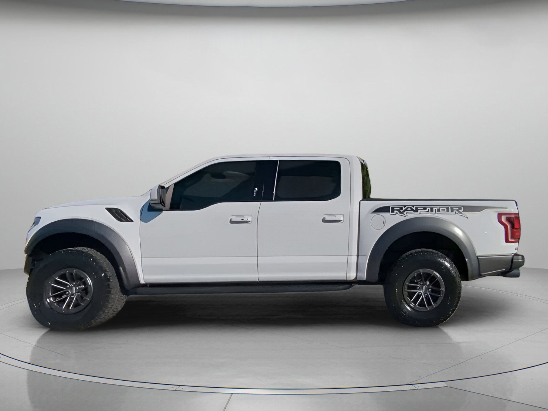 Certified 2019 Ford F150 Raptor w/ Equipment Group 802A Luxury image 9