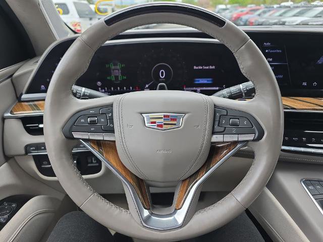 Used 2022 Cadillac Escalade ESV Premium Luxury Platinum AWD/4WD image 25