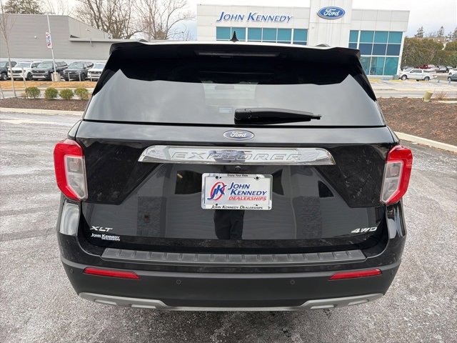 Certified 2023 Ford Explorer XLT w/ Equipment Group 202A image 3