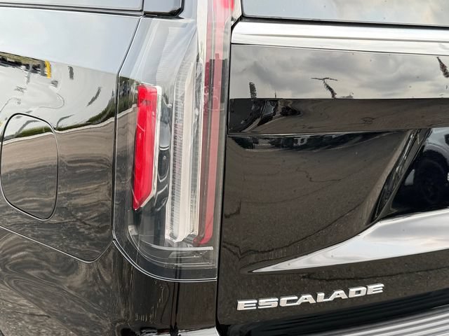 Used 2024 Cadillac Escalade Premium Luxury w/ LPO, Floor Liner Package AWD/4WD image 29