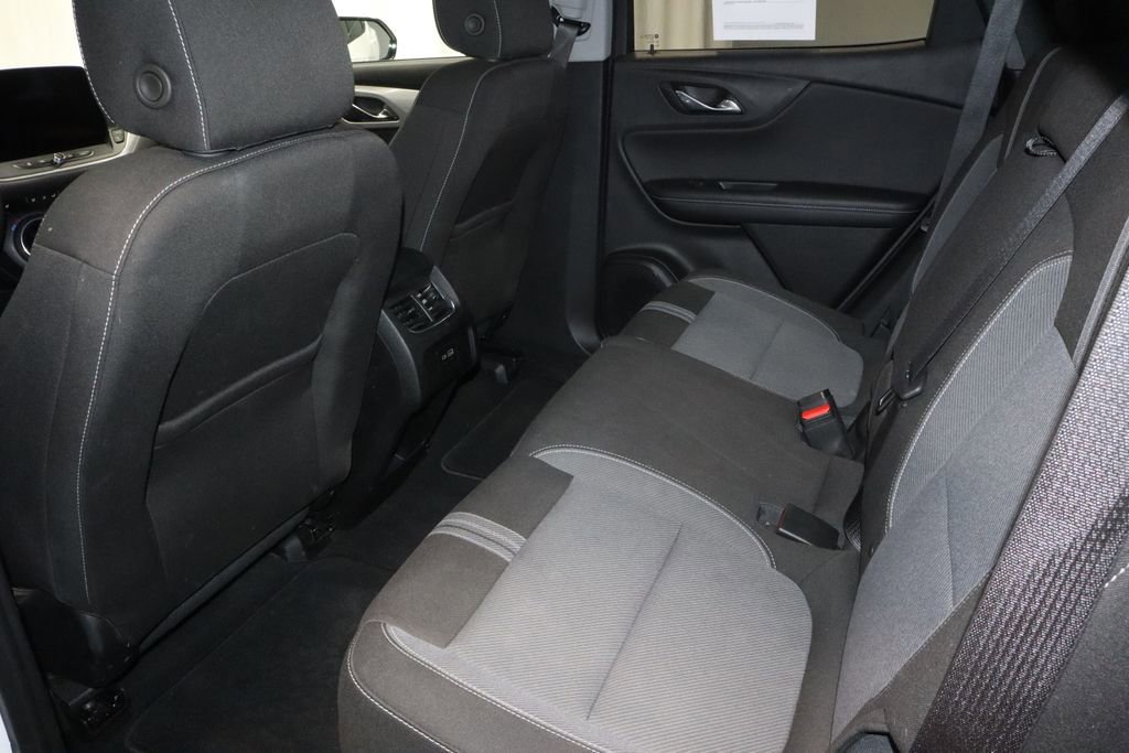 Used 2025 Chevrolet Blazer LT image 20