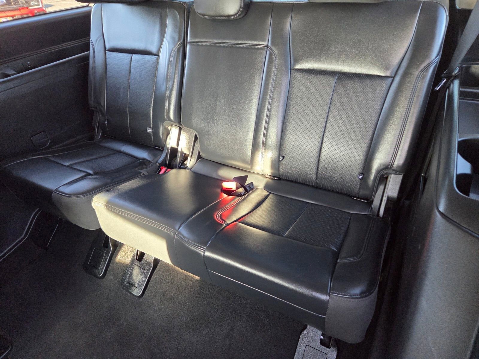 Certified 2024 Ford Expedition XLT image 12