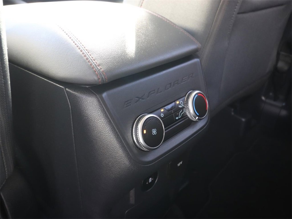 Certified 2025 Ford Explorer Active image 10