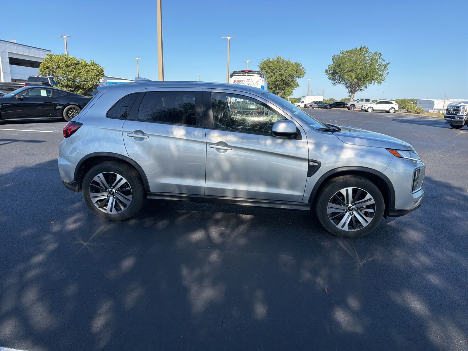 Used 2025 Mitsubishi Outlander Sport ES AWD/4WD image 3