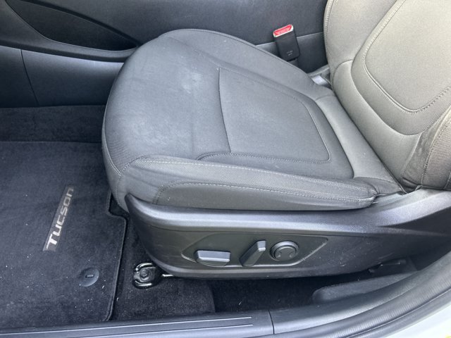 Used 2022 Hyundai Tucson SEL FWD image 16