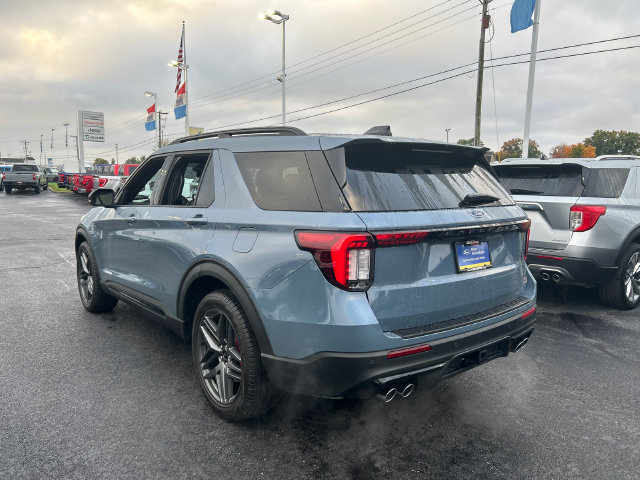 Certified 2026 Ford Explorer ST AWD/4WD image 5
