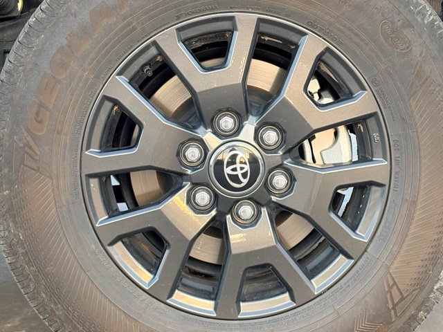 Used 2025 Toyota 4Runner SR5 RWD image 8