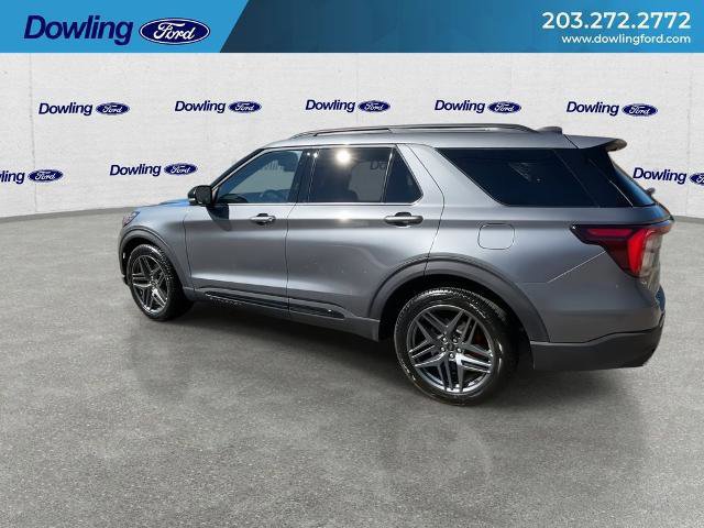 Certified 2025 Ford Explorer ST image 3