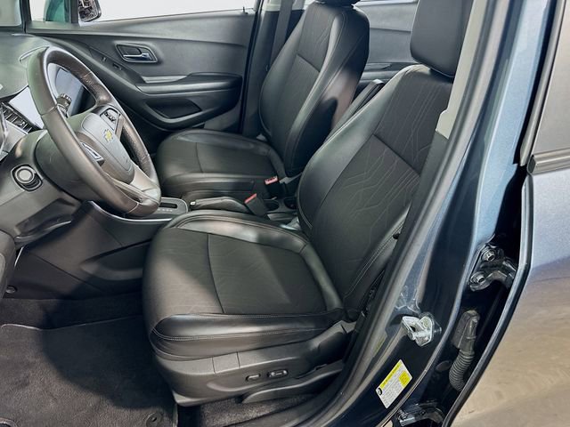 Used 2022 Chevrolet Trax LT w/ Driver Confidence Package image 15