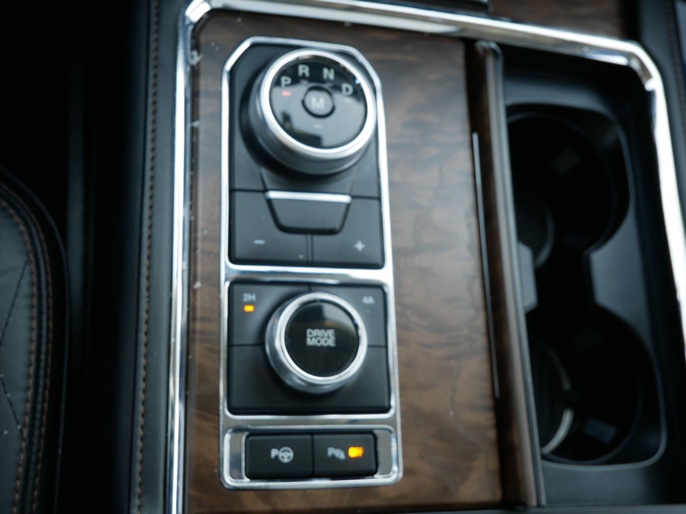 Certified 2019 Ford Expedition Platinum image 22