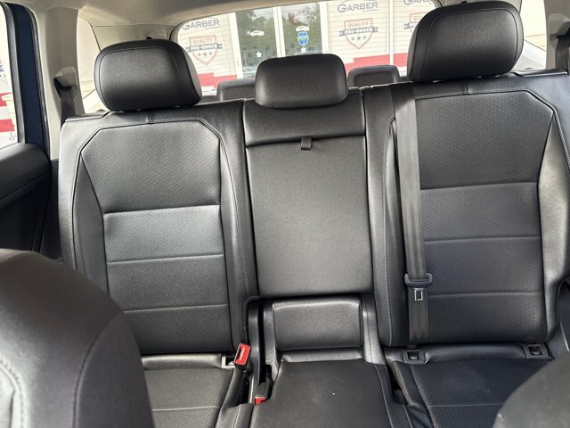 Used 2020 Volkswagen Tiguan SE FWD image 14