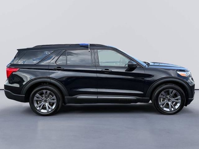 Certified 2021 Ford Explorer XLT w/ Equipment Group 202A AWD/4WD image 6