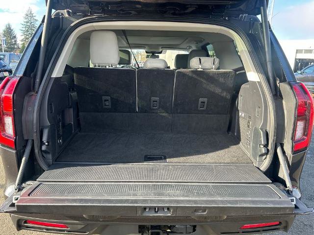 Certified 2025 Ford Expedition Active image 35