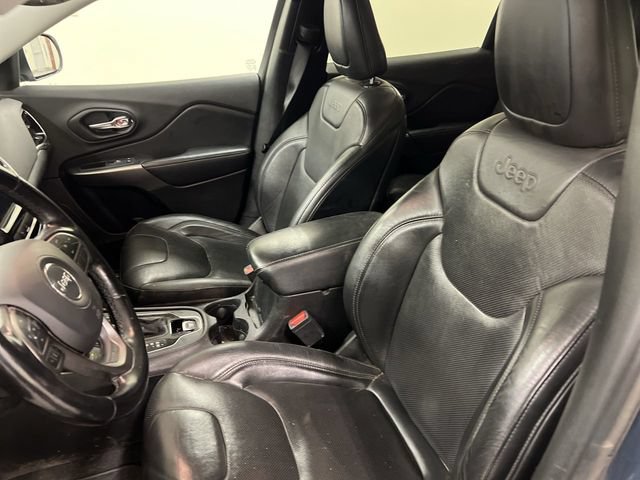 Used 2020 Jeep Cherokee Limited AWD/4WD image 4