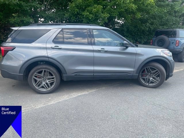 Certified 2025 Ford Explorer ST-Line w/ Premium Package AWD/4WD image 7