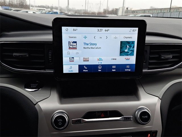 Certified 2022 Ford Explorer XLT w/ Equipment Group 202A image 17